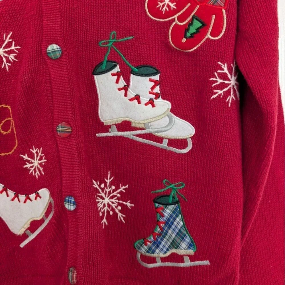 Vintage Ice Skating Cardigan Womens Size Small Red Snowflakes Winter Plaid